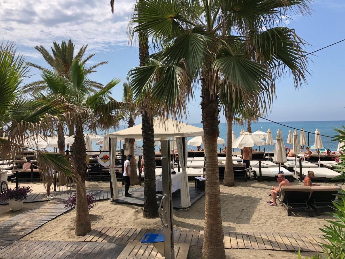 Riviera By The Beach 2 Bedroom Apartment Sitio de Calahonda エクステリア 写真
