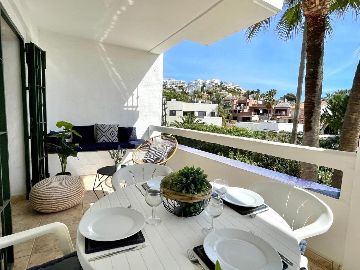 Riviera By The Beach 2 Bedroom Apartment Sitio de Calahonda エクステリア 写真